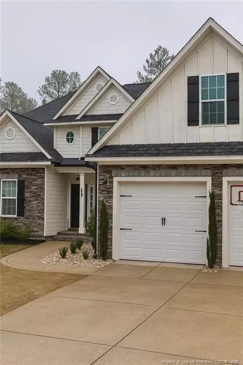 153 Education Dr, Spring Lake, NC 28390