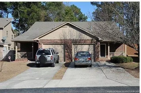 5530 Robmont Dr, Fayetteville, NC 28306