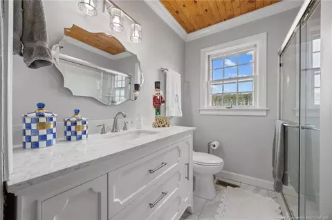 Bath - 1752 Lee Johnson Dr, Dunn, NC 28334 photo 1 of 1