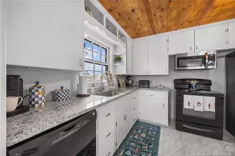 Kitchen - 1752 Lee Johnson Dr, Dunn, NC 28334 photo 3 of 3