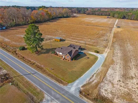 View/Area - 1752 Lee Johnson Dr, Dunn, NC 28334 photo 2 of 7