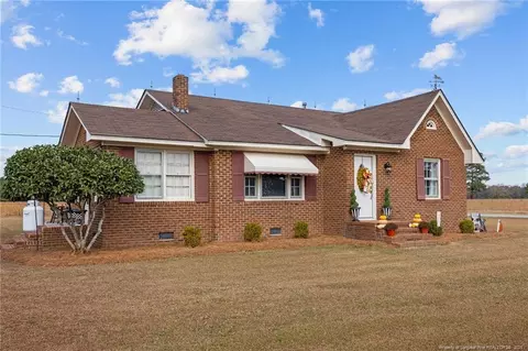 Exterior - 1752 Lee Johnson Dr, Dunn, NC 28334 photo 2 of 10