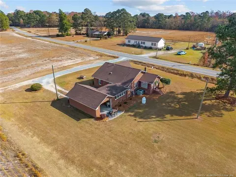 View/Area - 1752 Lee Johnson Dr, Dunn, NC 28334 photo 6 of 7