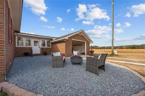 Exterior - 1752 Lee Johnson Dr, Dunn, NC 28334 photo 8 of 10