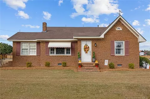 Exterior - 1752 Lee Johnson Dr, Dunn, NC 28334 photo 1 of 10