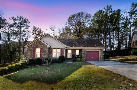 5004 Summer Ridge Rd, Fayetteville, NC 28303