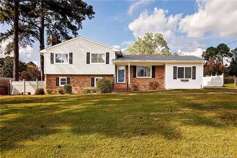 2706 Colgate Dr, Fayetteville, NC 28304
