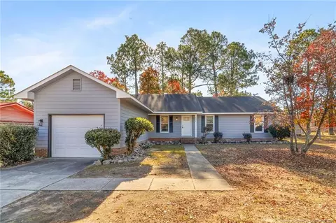 6986 Calamar Dr, Fayetteville, NC 28314
