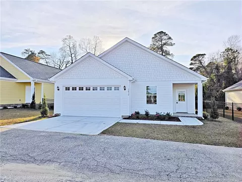 1814 Fordham Dr, Fayetteville, NC 28304