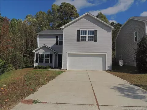 46 Hallow Oak St, Spring Lake, NC 28390