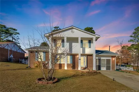 6806 Beaverstone Dr, Fayetteville, NC 28314