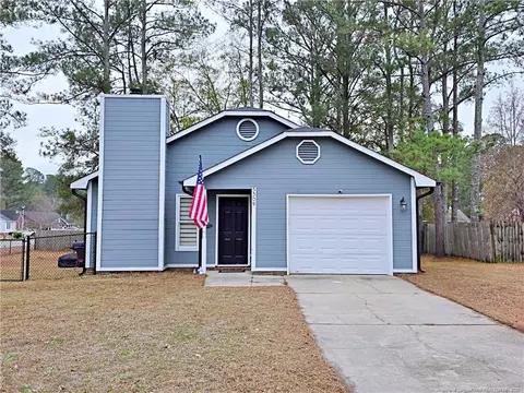 5309 Tory Hill Rd, Hope Mills, NC 28348
