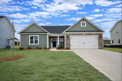 1716 Man-o-war Dr, Hope Mills, NC 28348