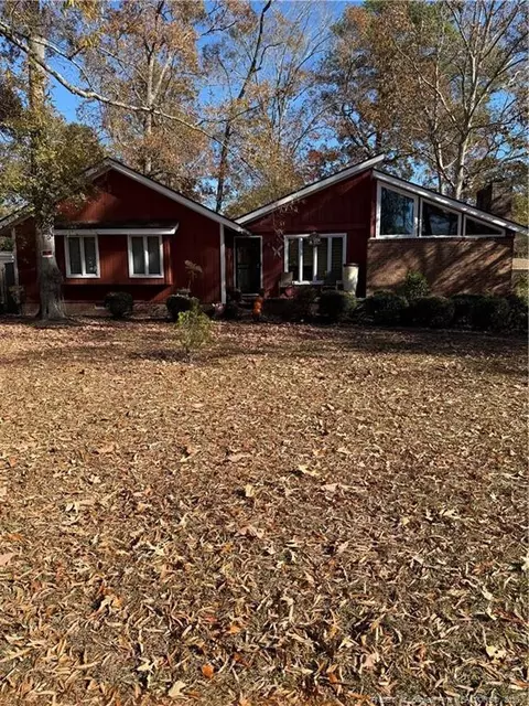 3935 Regents St, Lumberton, NC 28360