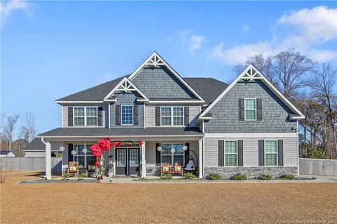 6238 Shannon Woods Way, Hope Mills, NC 28348