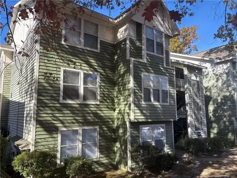 1025 Wood Creek Dr #9, Fayetteville, NC 28314