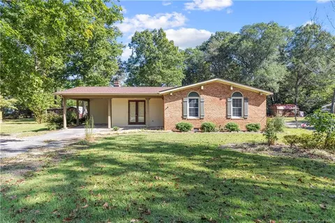 712 W J St, Erwin, NC 28339
