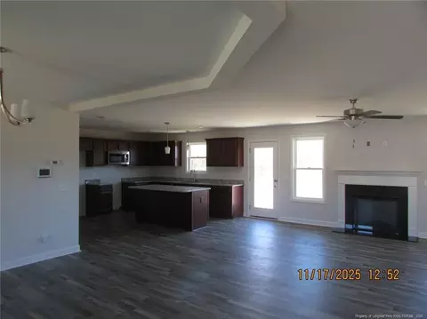 109 Hawks Croft Ct, Erwin, NC 28339 photo 3