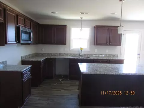 109 Hawks Croft Ct, Erwin, NC 28339 photo 6