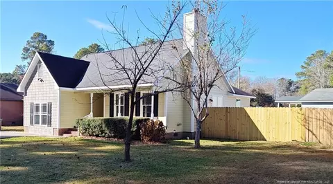 704 S Bethel Rd, Raeford, NC 28376