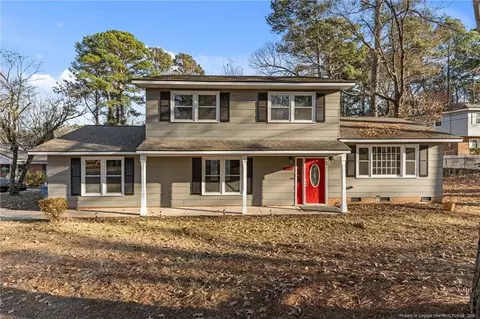521 Fawn Ct, Fayetteville, NC 28303