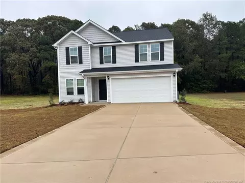 5805 Panther Dr, Hope Mills, NC 28348