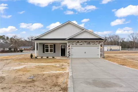 108 Jackson St, Salemburg, NC 28385