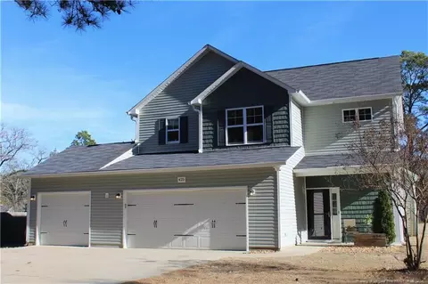 425 Woodington Rd, Hope Mills, NC 28348