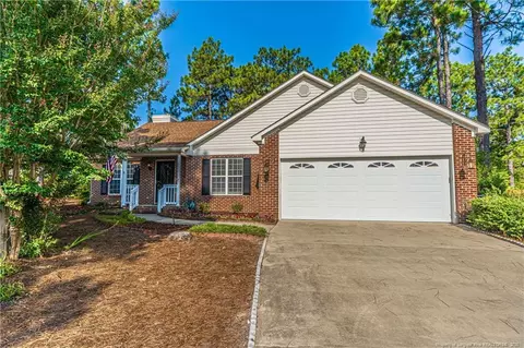 8 White Ct, Pinehurst, NC 28374