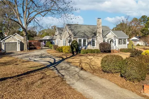 105 Westmont Dr, Fayetteville, NC 28305