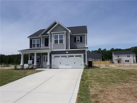 4734 Scenic Pines Dr, Hope Mills, NC 28348