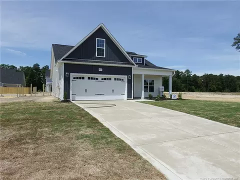 4730 Scenic Pines Dr, Hope Mills, NC 28348