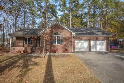 31 Crystal Pt, Sanford, NC 27332