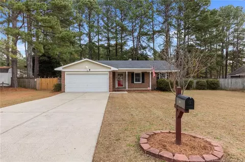 203 Carriage Ln, Raeford, NC 28376