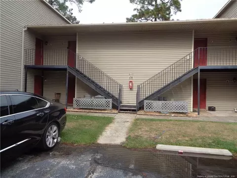1128 Southwood Dr #4, Fayetteville, NC 28304
