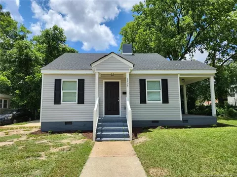 1207 Hillsboro St, Fayetteville, NC 28301