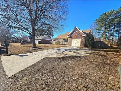 1162 Derbyshire Rd, Fayetteville, NC 28314