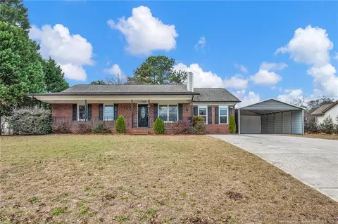 104 Stonewall St, Raeford, NC 28376