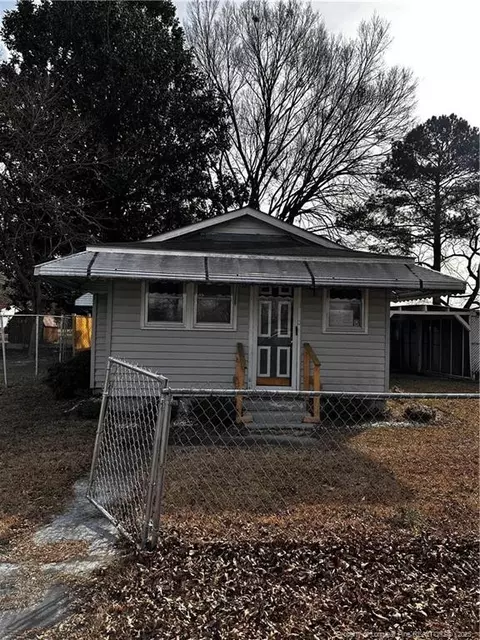 220 Winn St, Mount Olive, NC 28365