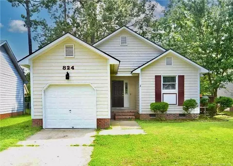 824 Glen Reilly Dr, Fayetteville, NC 28314