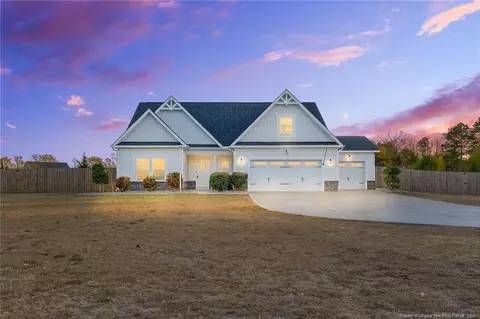 5120 Jt Matthews Rd, Wade, NC 28395