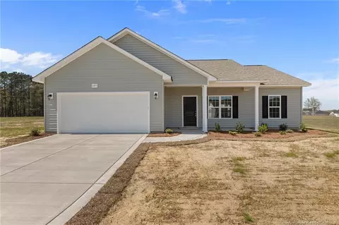 125 Orchard Ln, Parkton, NC 28371