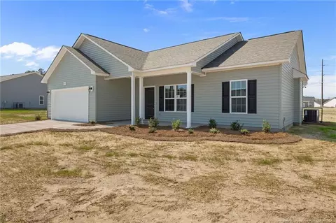 125 Orchard Ln, Parkton, NC 28371