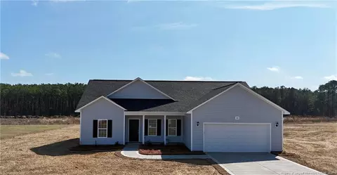 120 Orchard Ln, Parkton, NC 28371