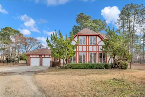 408 Gleneagles Ct, Fayetteville, NC 28311