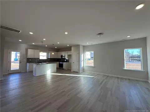 Living - 164 Courtside Dr, Dunn, NC 28334 photo 1 of 3