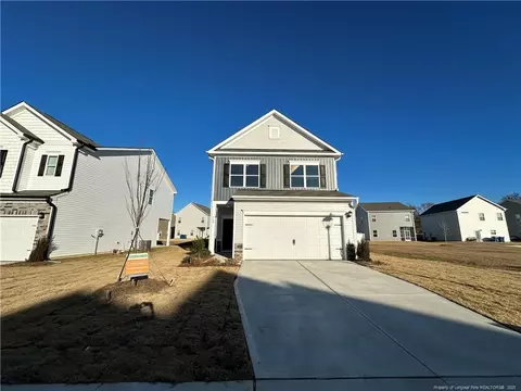 164 Courtside Dr, Dunn, NC 28334