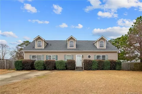 91 Doral Dr, Saint Pauls, NC 28384