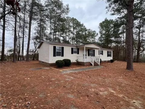 175 Travis Dr, Cameron, NC 28326