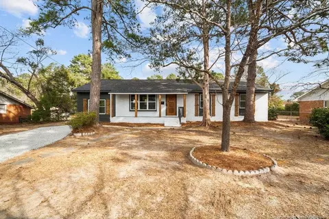 1947 Ireland Dr, Fayetteville, NC 28304